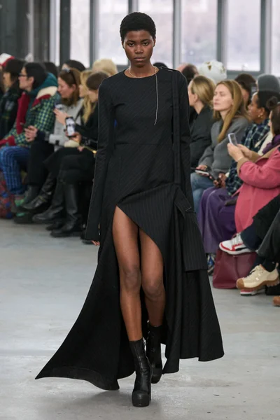 Look 3